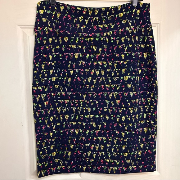 LuLaRoe Dresses & Skirts - Pencil Skirt XLarge